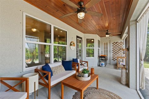 House in Cape Coral, Florida 4 bedrooms, 216.46 sq.m. № 1899074 - photo 23