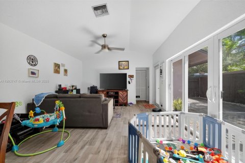 Villa ou maison à vendre à Plantation, Floride: 2 chambres, 89.19 m2 № 1954487 - photo 8