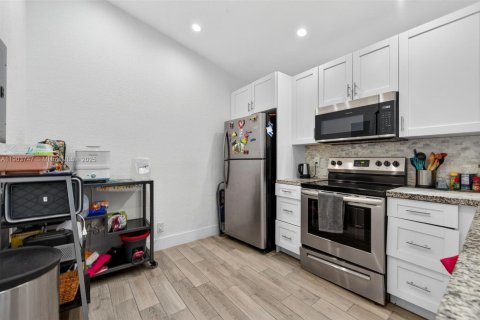 Villa ou maison à vendre à Plantation, Floride: 2 chambres, 89.19 m2 № 1954487 - photo 6