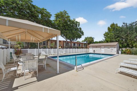 Villa ou maison à vendre à Plantation, Floride: 2 chambres, 89.19 m2 № 1954487 - photo 21