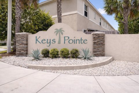 Touwnhouse à vendre à Florida City, Floride: 2 chambres, 112.23 m2 № 2009632 - photo 16