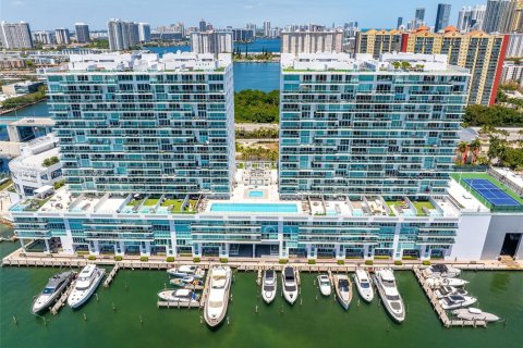 Condo in Sunny Isles Beach, Florida, 3 bedrooms  № 1863475 - photo 4