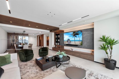 Condo in Sunny Isles Beach, Florida, 3 bedrooms  № 1863475 - photo 23