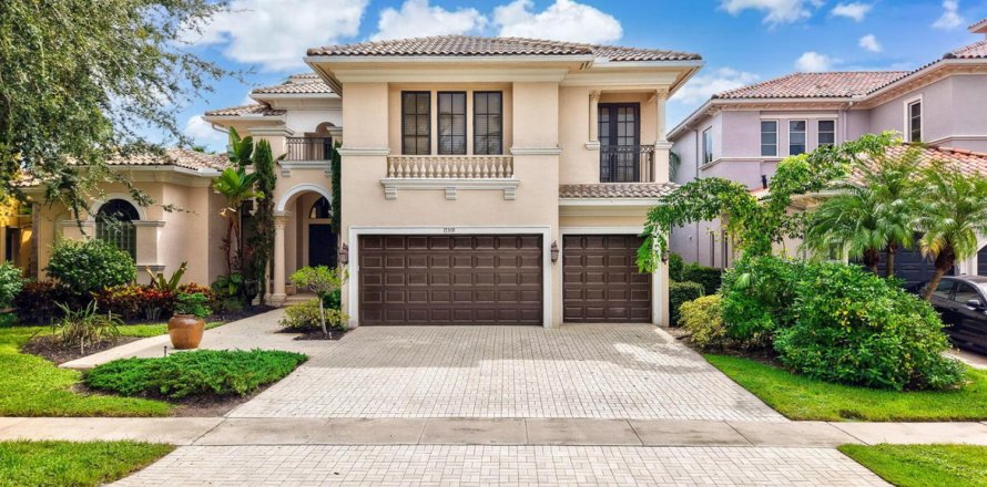 House in Boca Raton, Florida 4 bedrooms, 397.81 sq.m. № 2383252