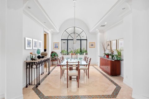 House in Boca Raton, Florida 4 bedrooms, 397.81 sq.m. № 2383252 - photo 6