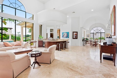 House in Boca Raton, Florida 4 bedrooms, 397.81 sq.m. № 2383252 - photo 5