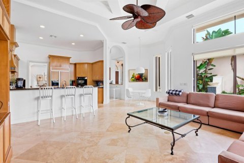 House in Boca Raton, Florida 4 bedrooms, 397.81 sq.m. № 2383252 - photo 9