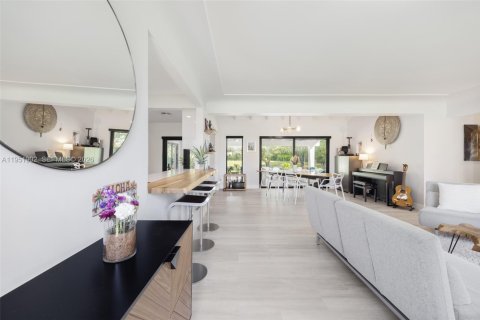 Купить виллу или дом в Пайнкрест, Флорида 4 спальни, 165.92м2, № 2008889 - фото 2