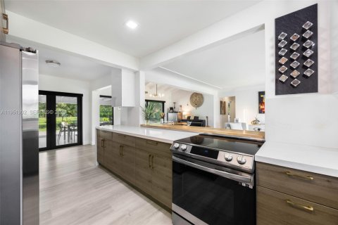 Купить виллу или дом в Пайнкрест, Флорида 4 спальни, 165.92м2, № 2008889 - фото 15