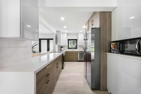 Купить виллу или дом в Пайнкрест, Флорида 4 спальни, 165.92м2, № 2008889 - фото 13