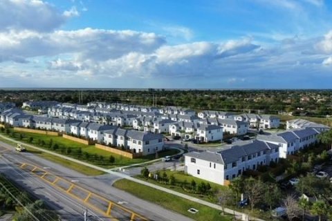 Townhouse in Coral Springs, Florida 4 bedrooms, 172.15 sq.m. № 2077708 - photo 5