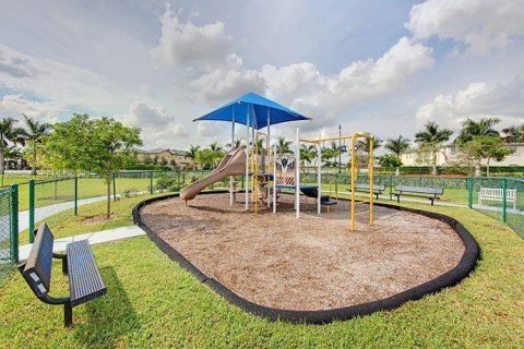 Townhouse in Homestead, Florida 3 bedrooms, 130.25 sq.m. № 2060900 - photo 5