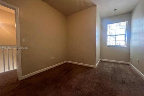 Townhouse in Homestead, Florida 3 bedrooms, 130.25 sq.m. № 2060900 - photo 10
