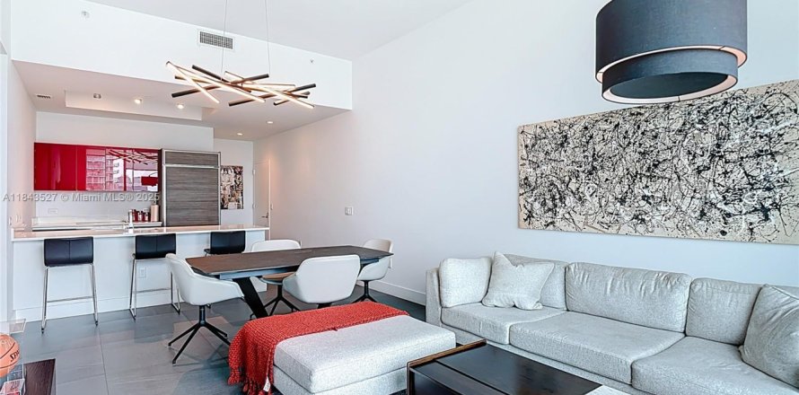 Condominio en Miami, Florida, 2 dormitorios № 1836500
