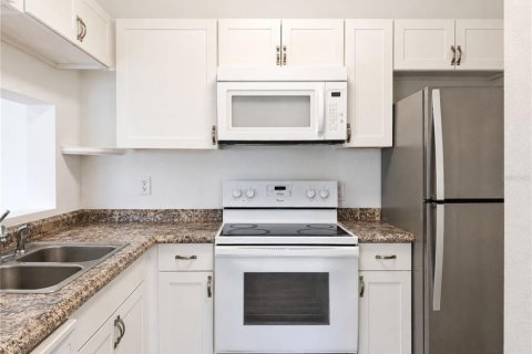 Copropriété à louer à Orlando, Floride: 2 chambres, 86.77 m2 № 2299976 - photo 7