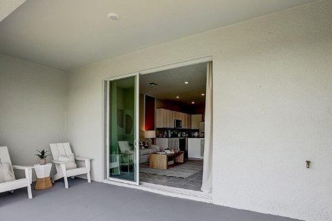 Townhouse in ANGELINE in Land O' Lakes, Florida 3 bedrooms, 155.43 sq.m. № 1870105 - photo 14