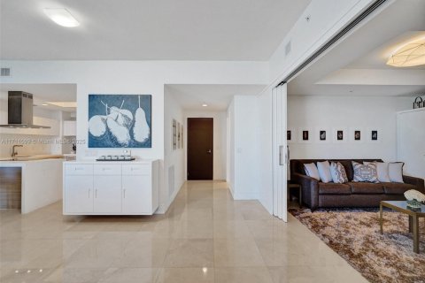 Condo in North Miami Beach, Florida, 3 bedrooms  № 1463452 - photo 11