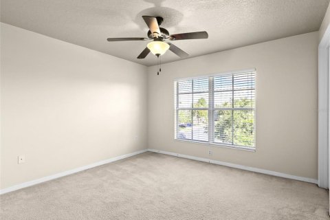 Townhouse in Brandon, Florida 3 bedrooms, 178.09 sq.m. № 2207050 - photo 27