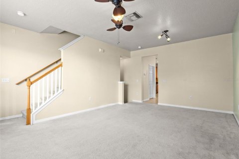 Townhouse in Brandon, Florida 3 bedrooms, 178.09 sq.m. № 2207050 - photo 20