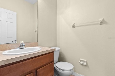 Townhouse in Brandon, Florida 3 bedrooms, 178.09 sq.m. № 2207050 - photo 23