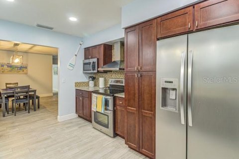 Casa en venta en Saint Petersburg, Florida, 3 dormitorios, 146.97 m2 № 2221595 - foto 7