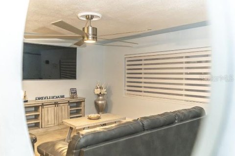 Casa en venta en Saint Petersburg, Florida, 3 dormitorios, 146.97 m2 № 2221595 - foto 10