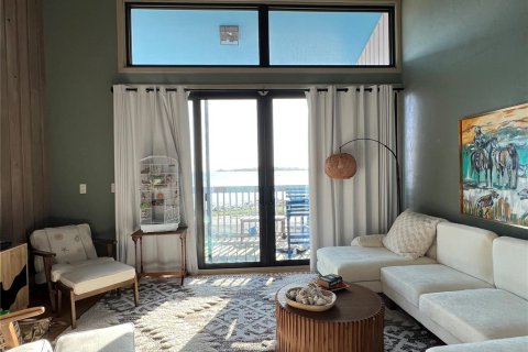 Condominio en venta en Cedar Key, Florida, 2 dormitorios, 104.05 m2 № 2114369 - foto 2