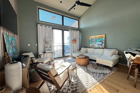 Condominio en Cedar Key, Florida, 2 dormitorios № 2114369