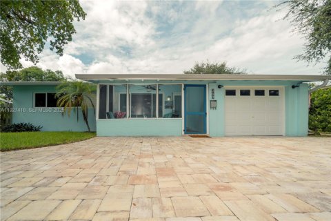 House in Deerfield Beach, Florida 2 bedrooms, 95.5 sq.m. № 2076868 - photo 4