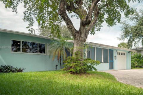 House in Deerfield Beach, Florida 2 bedrooms, 95.5 sq.m. № 2076868 - photo 3