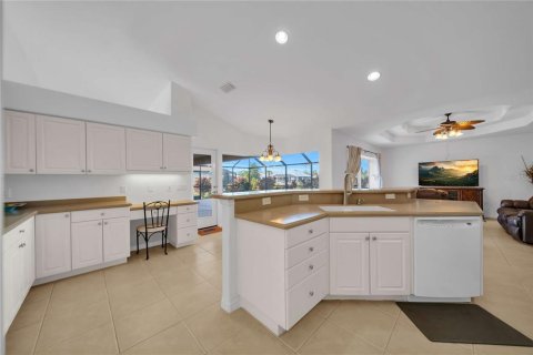 Villa ou maison à vendre à Rotonda, Floride: 3 chambres, 194.35 m2 № 2135133 - photo 12
