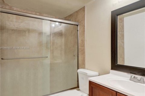 Купить кондоминиум в Майами, Флорида 2 спальни, 90.86м2, № 2085539 - фото 15