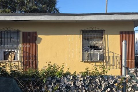 Commercial property in Miami, Florida 140.1 sq.m. № 2025964 - photo 7