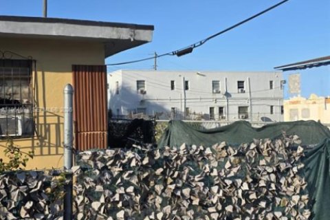 Commercial property in Miami, Florida 140.1 sq.m. № 2025964 - photo 6