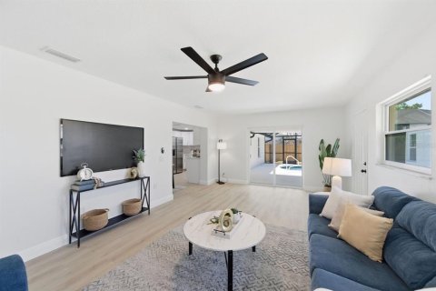 Casa en venta en Sarasota, Florida, 3 dormitorios, 135.08 m2 № 2111387 - foto 9