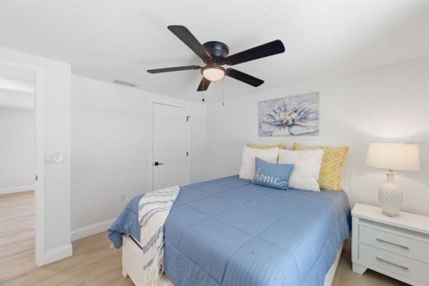 Casa en venta en Sarasota, Florida, 3 dormitorios, 135.08 m2 № 2111387 - foto 13