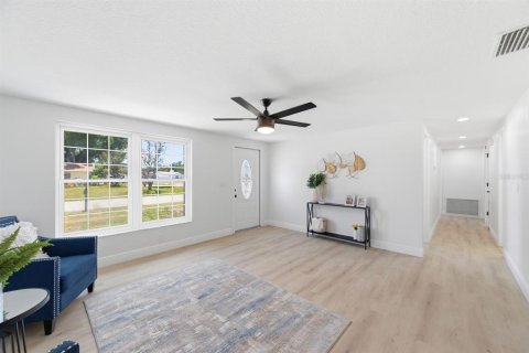 Casa en venta en Sarasota, Florida, 3 dormitorios, 135.08 m2 № 2111387 - foto 3
