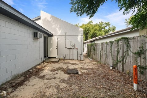 Immobilier commercial à louer à Clermont, Floride: 418.06 m2 № 2105415 - photo 18