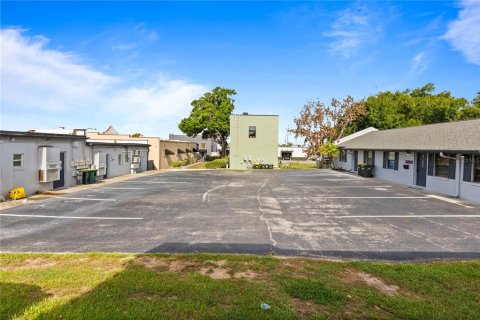 Immobilier commercial à louer à Clermont, Floride: 418.06 m2 № 2105415 - photo 30