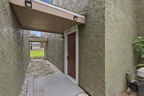 Condo in Orlando, Florida, 1 bedroom  № 2227839 - photo 3
