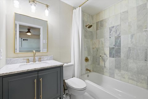 Condo in Orlando, Florida, 1 bedroom  № 2227839 - photo 18