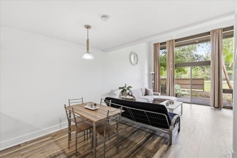 Condo in Orlando, Florida, 1 bedroom  № 2227839 - photo 10