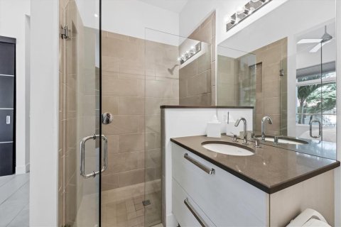 Снять в аренду таунхаус в Сарасота, Флорида 6 комнат, 179.67м2, № 1526141 - фото 9