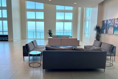 Condominio en alquiler en Miami, Florida, 1 dormitorio, 77.85 m2 № 1953567 - foto 26