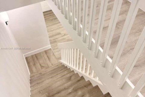 Touwnhouse à vendre à Tamarac, Floride: 3 chambres, 133.78 m2 № 2006114 - photo 19