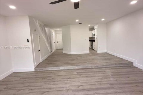Touwnhouse à vendre à Tamarac, Floride: 3 chambres, 133.78 m2 № 2006114 - photo 14