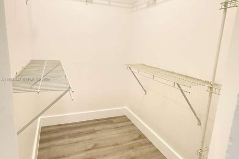 Touwnhouse à vendre à Tamarac, Floride: 3 chambres, 133.78 m2 № 2006114 - photo 23