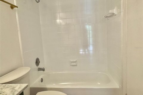 Купить дуплекс в Лонгвуд, Флорида 4 комнаты, 117.61м2, № 2102145 - фото 17