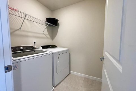 Casa en alquiler en Davenport, Florida, 4 dormitorios, 205.96 m2 № 1919217 - foto 21