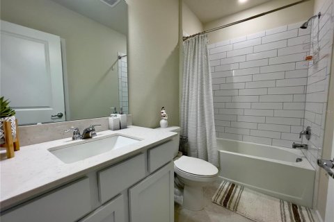 Casa en alquiler en Davenport, Florida, 4 dormitorios, 205.96 m2 № 1919217 - foto 4